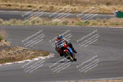 media/Apr-19-2025-AHRMA (Sat) [[3d98ca3309]]/Race/Group 3/turn 4/